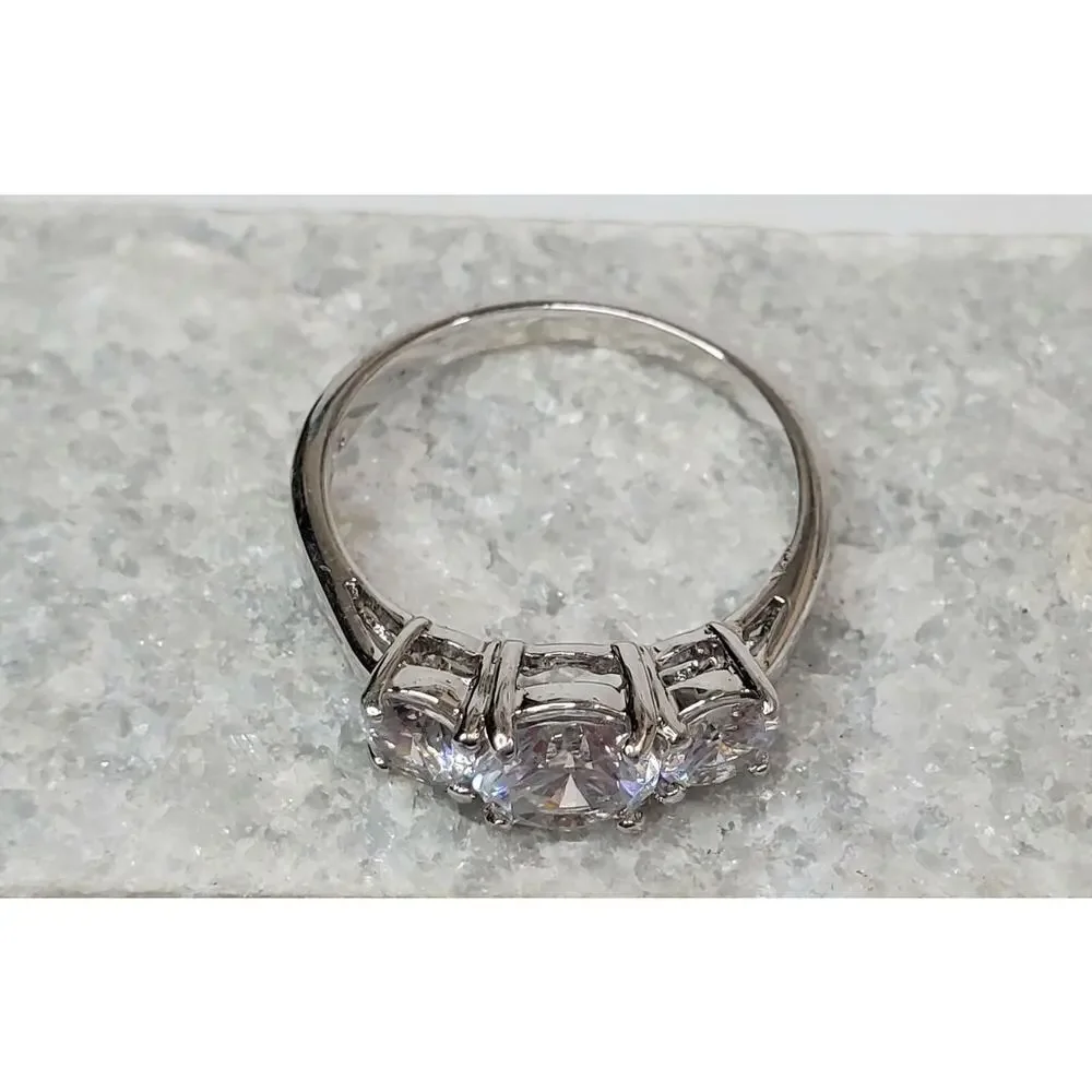 Avon RJ Graziano Past Present Future Cubic Zirconia CZ Silver Tone Ring Sz 9.25